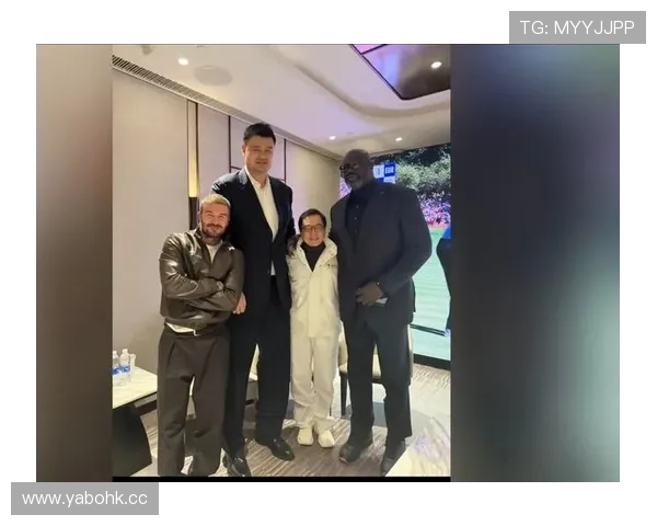 2米26姚明体型堪比巨兽与犀牛为邻奥尼尔如小鸟般渺小